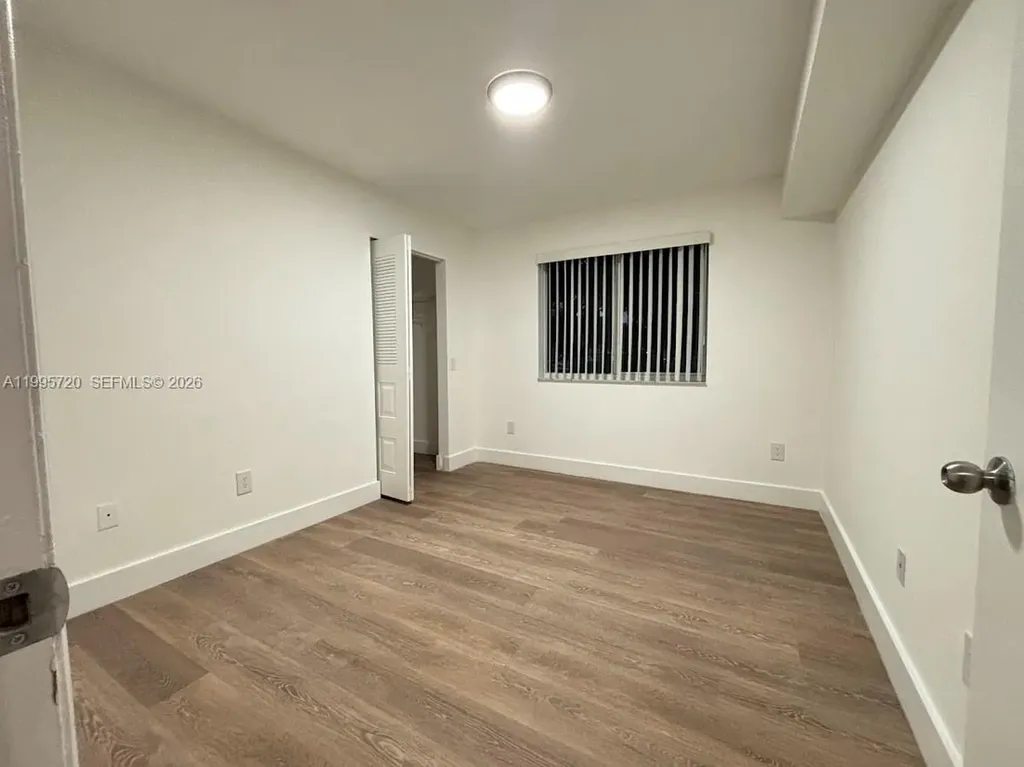 460 S Park Road Hollywood FL 33021