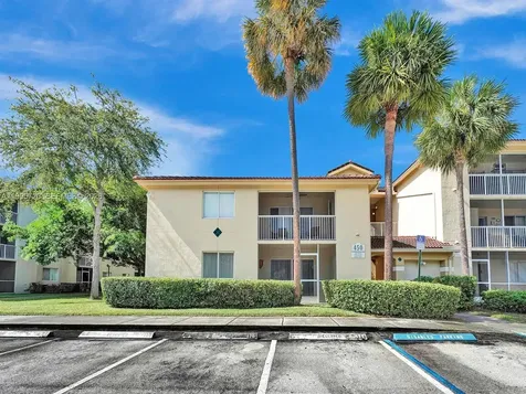460 S Park Road Hollywood FL 33021