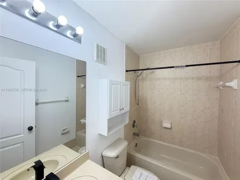 7080 NW 177th Street Hialeah FL 33015