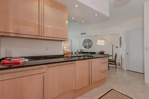 1000 S Pointe Drive Miami Beach FL 33139