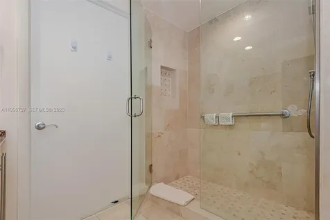 1000 S Pointe Drive Miami Beach FL 33139