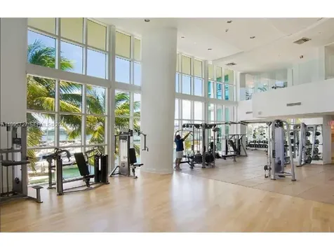 1000 S Pointe Drive Miami Beach FL 33139