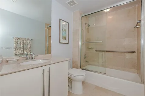 1000 S Pointe Drive Miami Beach FL 33139
