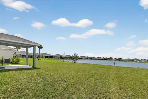 220 Raspberry Road Fort Pierce FL 34981