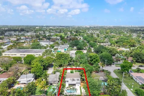 2704 Cleveland Street Hollywood FL 33020