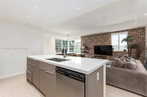 820 Euclid Avenue Miami Beach FL 33139