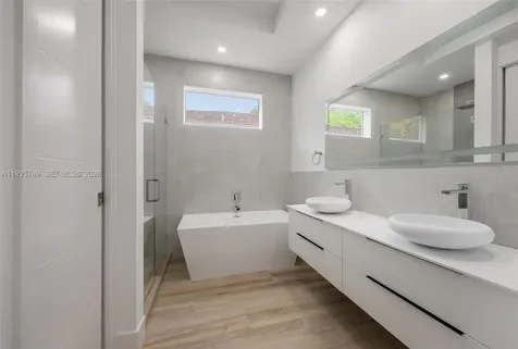 3162 Plaza Street Coconut Grove FL 33133