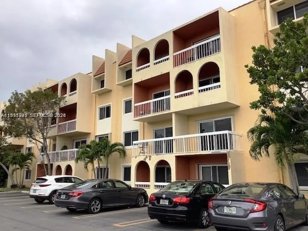 7910 Camino Real Miami FL 33143