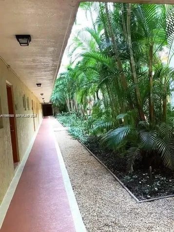 7910 Camino Real Miami FL 33143