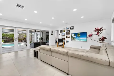 763 S Rainbow Drive Hollywood FL 33021