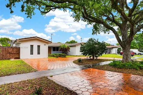 763 S Rainbow Drive Hollywood FL 33021