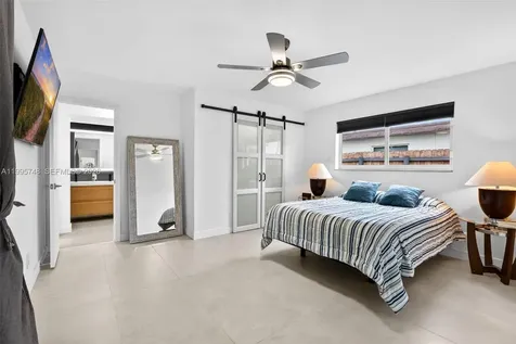 763 S Rainbow Drive Hollywood FL 33021