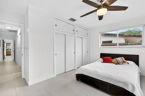 763 S Rainbow Drive Hollywood FL 33021