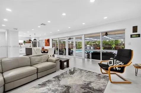 763 S Rainbow Drive Hollywood FL 33021