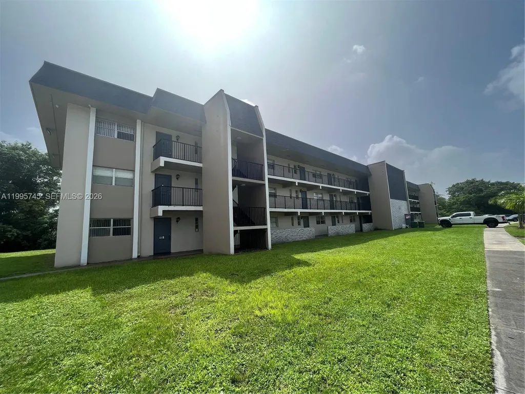 7820 S Colony Circle S Tamarac FL 33321