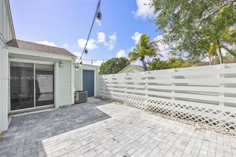 14720 SW 139th Avenue Miami FL 33186