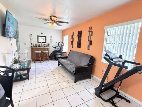 954 NW 14th Street Florida City FL 33034