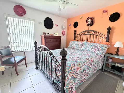 954 NW 14th Street Florida City FL 33034