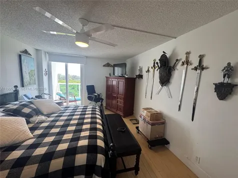 100 Bayview Drive Sunny Isles Beach FL 33160
