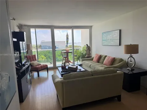 100 Bayview Drive Sunny Isles Beach FL 33160