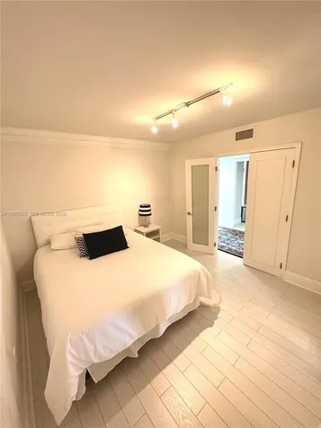 16500 Collins Avenue Sunny Isles Beach FL 33160