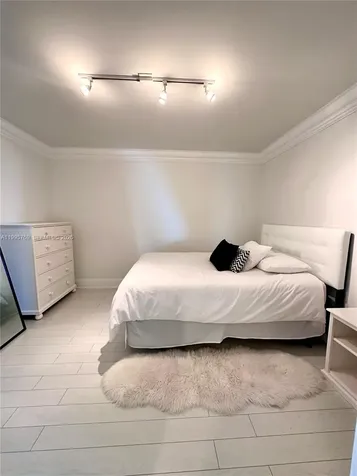 16500 Collins Avenue Sunny Isles Beach FL 33160