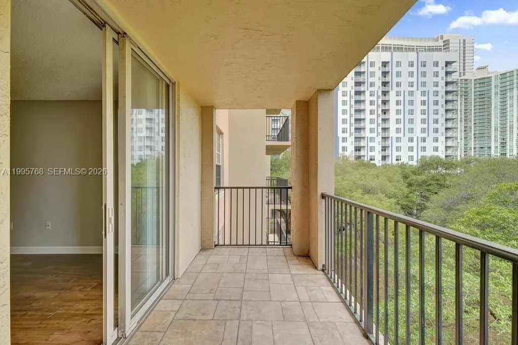 520 SE 5th Avenue Fort Lauderdale FL 33301