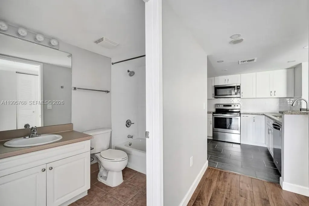 520 SE 5th Avenue Fort Lauderdale FL 33301