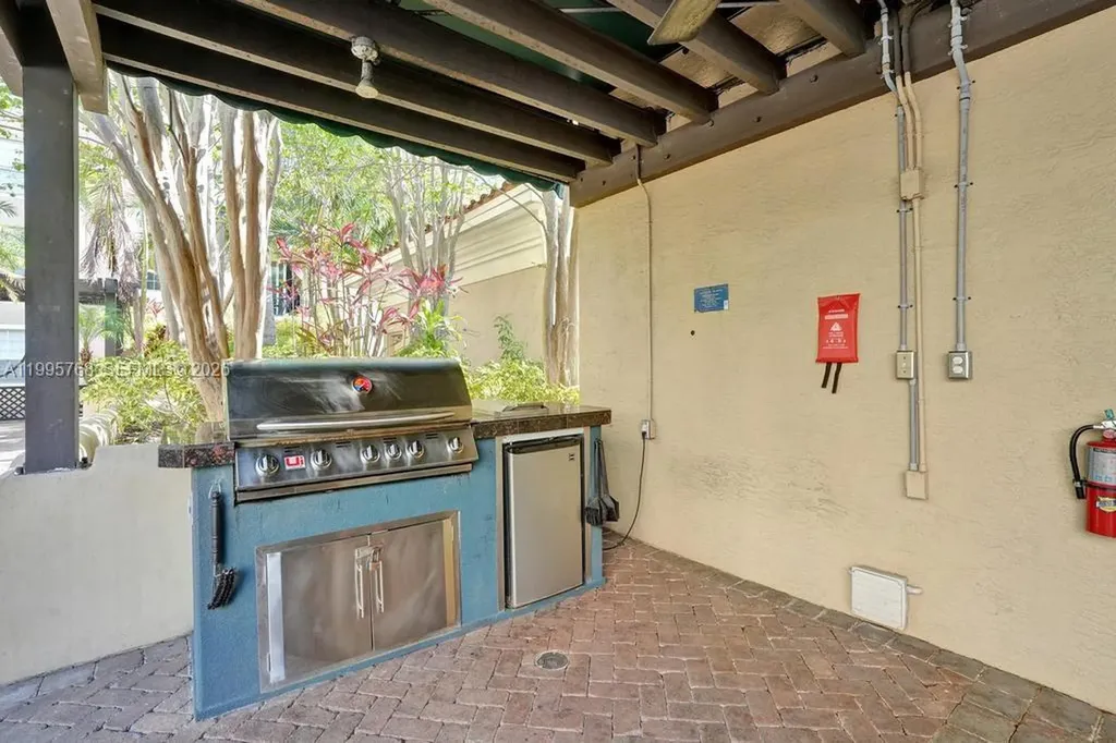 520 SE 5th Avenue Fort Lauderdale FL 33301