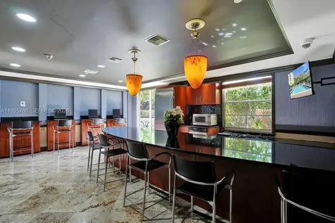 520 SE 5th Avenue Fort Lauderdale FL 33301