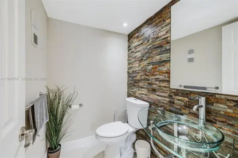 618 Euclid Avenue Miami Beach FL 33139