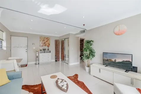 618 Euclid Avenue Miami Beach FL 33139