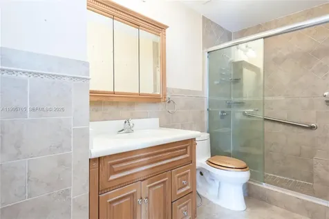 450 SW 92nd Avenue Miami FL 33174