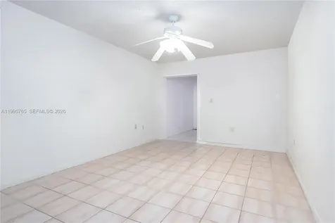 450 SW 92nd Avenue Miami FL 33174