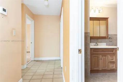450 SW 92nd Avenue Miami FL 33174