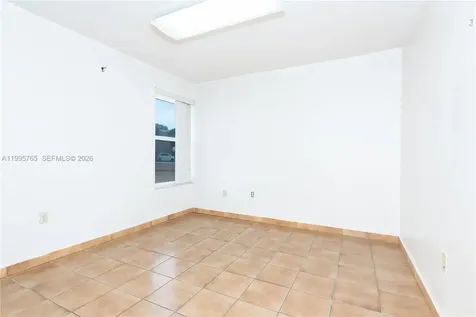 450 SW 92nd Avenue Miami FL 33174