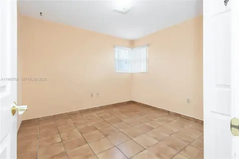 450 SW 92nd Avenue Miami FL 33174