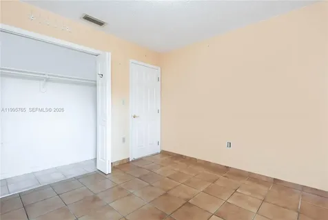 450 SW 92nd Avenue Miami FL 33174