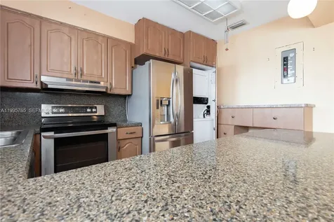 450 SW 92nd Avenue Miami FL 33174
