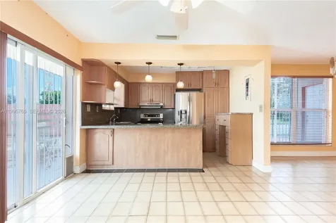 450 SW 92nd Avenue Miami FL 33174