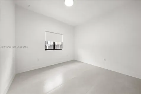 5209 SW 22nd Street West Park FL 33023