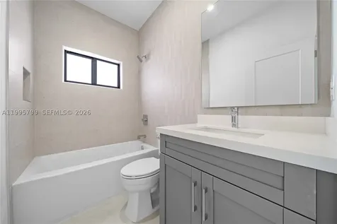 5209 SW 22nd Street West Park FL 33023