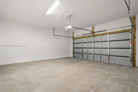 5209 SW 22nd Street West Park FL 33023