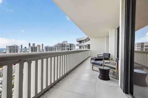 1000 Island Bl Aventura FL 33160