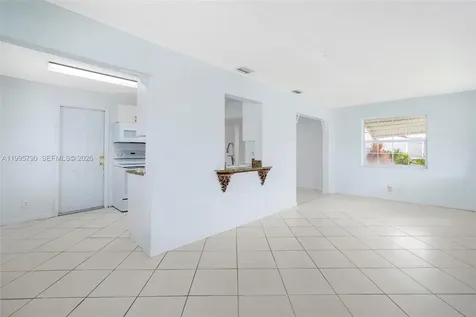 1005 SW 18th Street Boynton Beach FL 33426