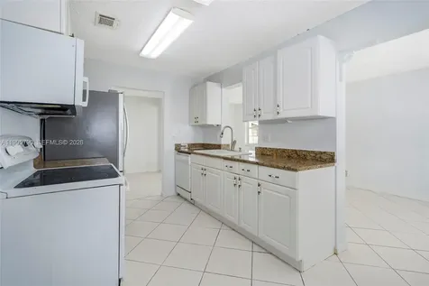 1005 SW 18th Street Boynton Beach FL 33426