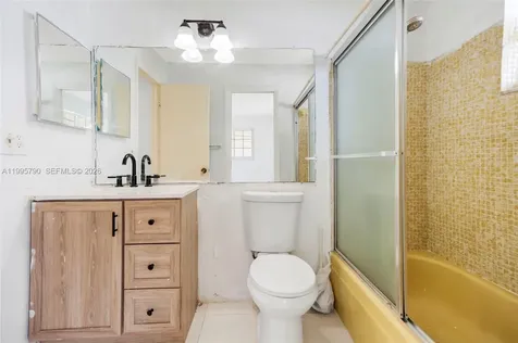 1005 SW 18th Street Boynton Beach FL 33426