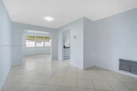 1005 SW 18th Street Boynton Beach FL 33426
