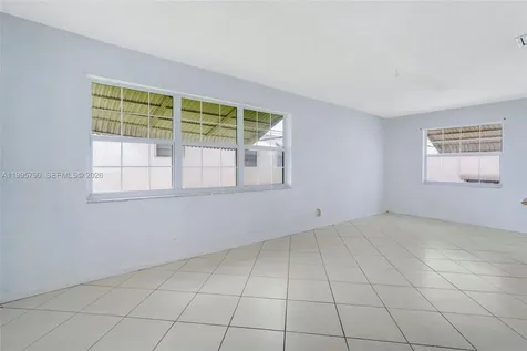 1005 SW 18th Street Boynton Beach FL 33426