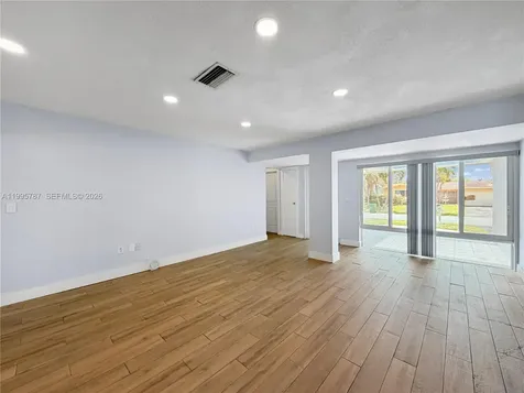 6331 SW 35th Street Miramar FL 33023